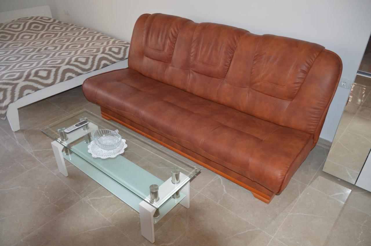 Studio Apartman Kata Prvic Sepurine Exteriér fotografie