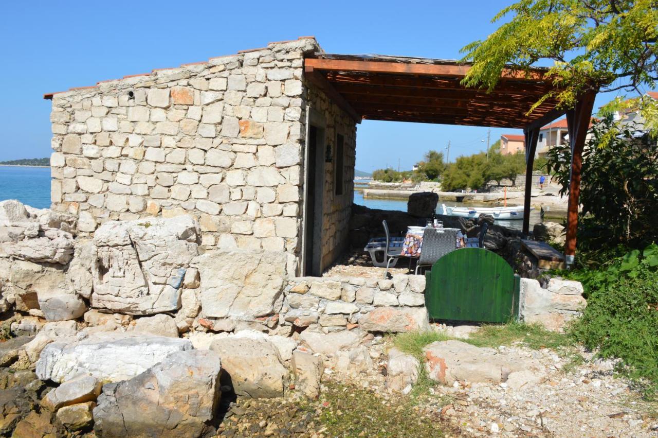 Studio Apartman Kata Prvic Sepurine Exteriér fotografie