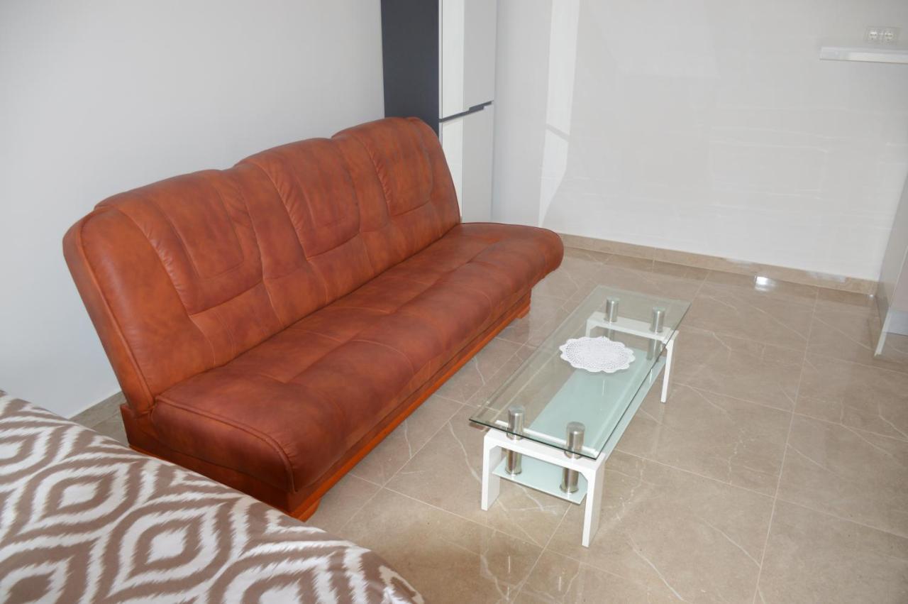 Studio Apartman Kata Prvic Sepurine Exteriér fotografie